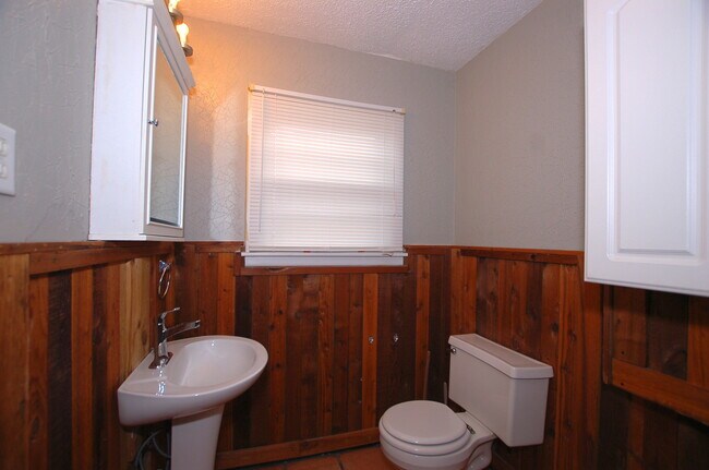 Building Photo - Lock in Today’s Rent for 2 Full Years! Gre...