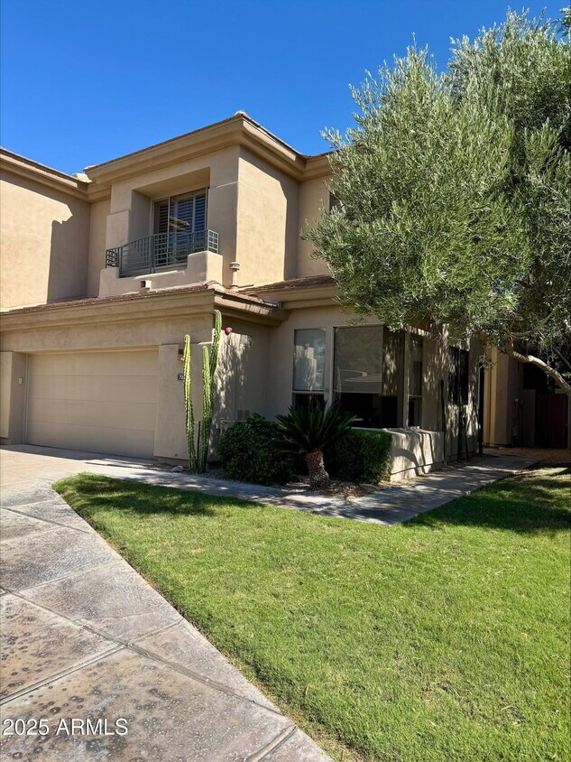 Foto principal - 7262 E Woodsage Ln