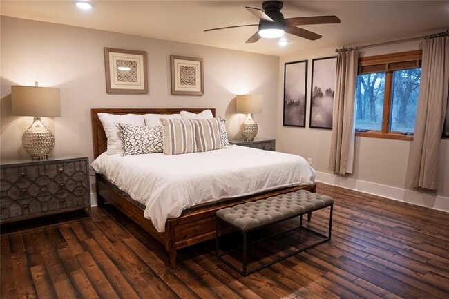 Building Photo - 5100 FM 690