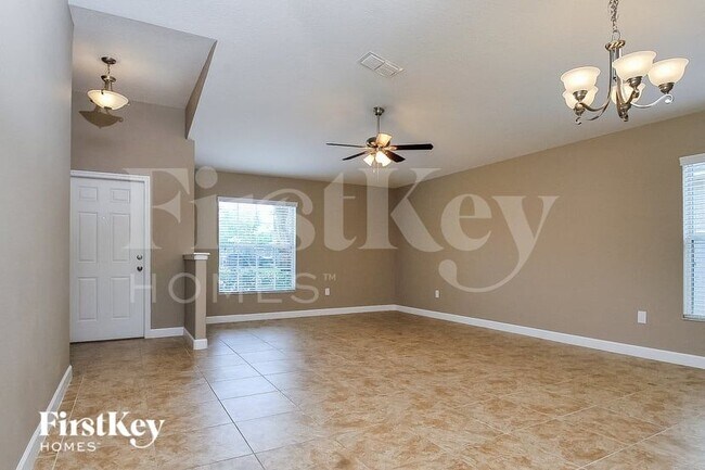 Building Photo - 3451 Cortland Dr