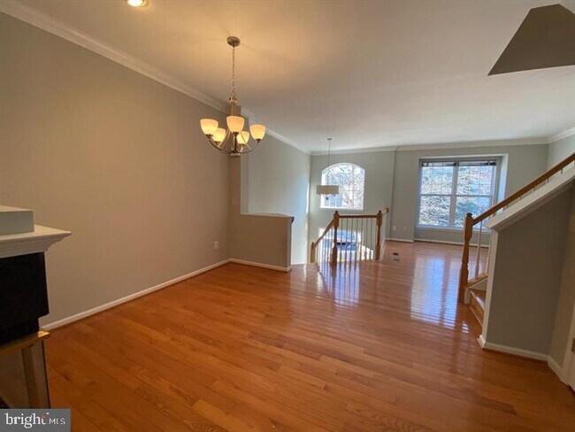 Building Photo - Impressive Three-Bedroom Townhome in North...