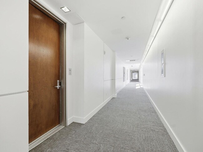 Foto del edificio - 6735 Yucca St