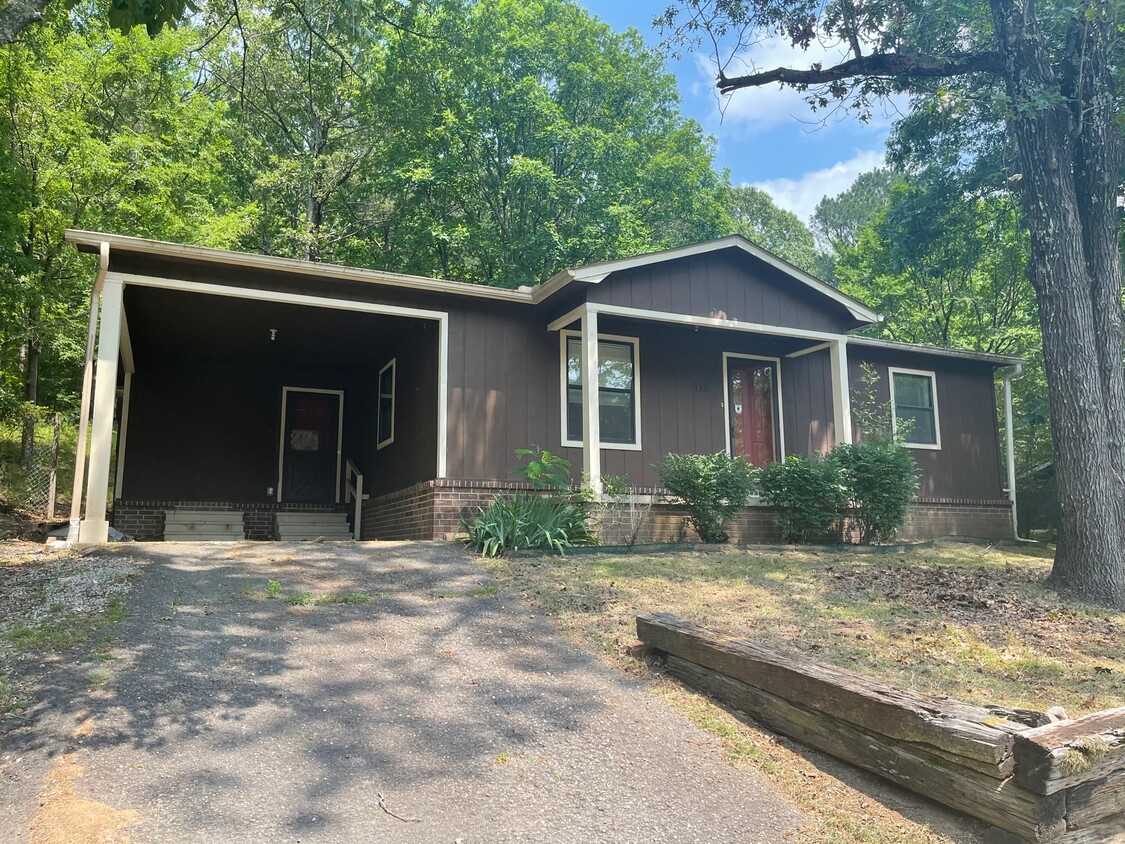 Primary Photo - 112 Dollie Cir