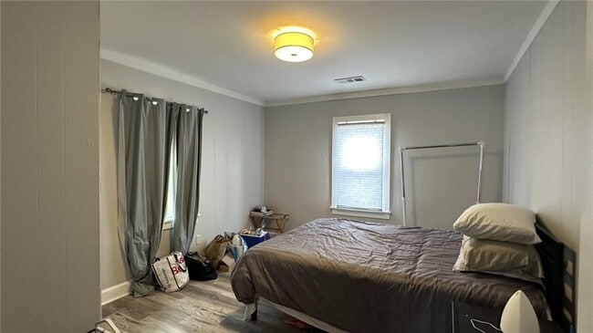 Foto del edificio - 7040 Alan Thomas Rd