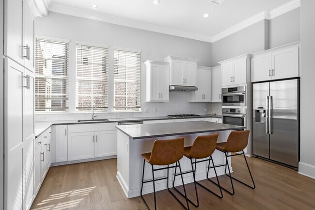 Foto del edificio - Text Rent to 469.431.3371 - to inquire abo...