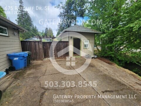 Foto del edificio - 675 Ratcliff Dr SE