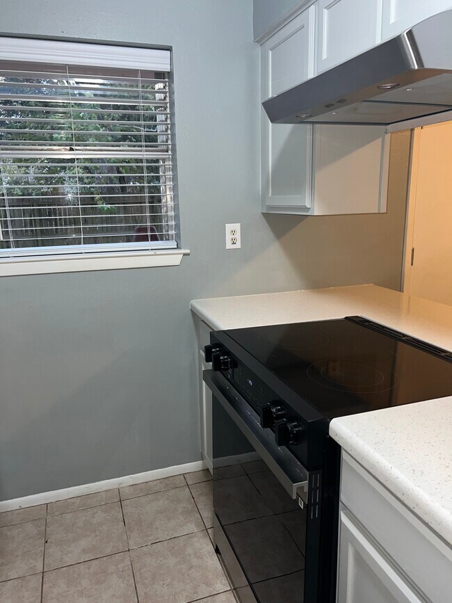 Cocina - 101 N Orange St