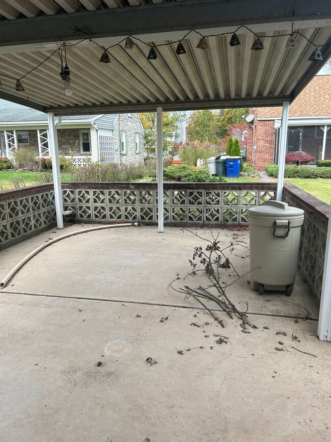 Building Photo - 3-Bedroom House Located in Northeastern School District