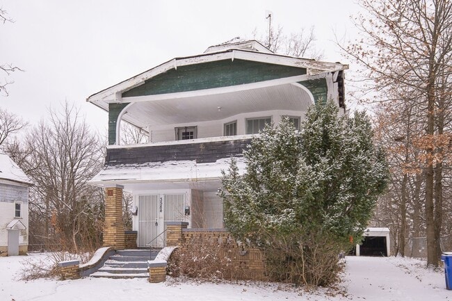 Foto del edificio - 3584 E 151st St