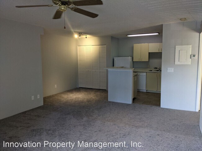 Building Photo - 1 br, 1 bath House - 300 Lakepoint Dr, #204