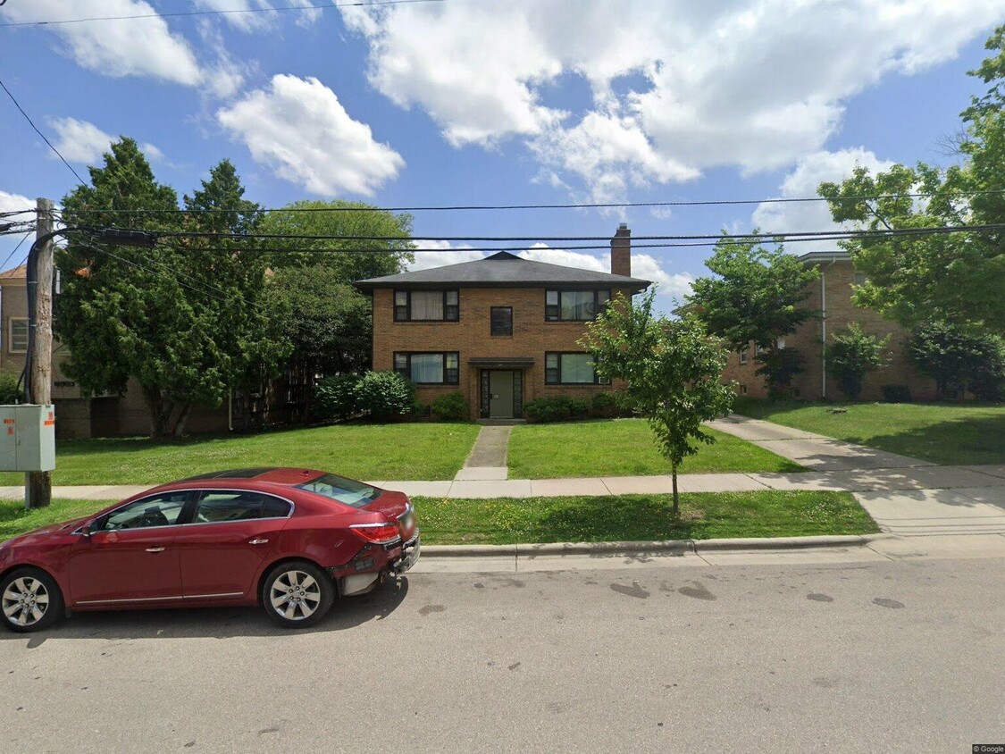 Primary Photo - 921 Haywood Dr