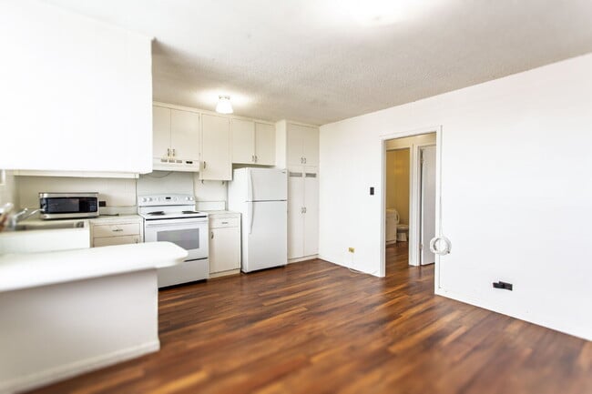 Photo - 1-Bedroom Condo with Parking in Makiki – $1,600/month