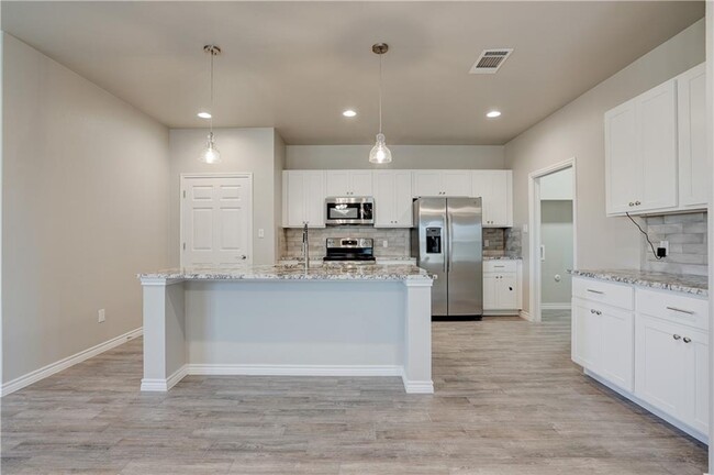 Foto del edificio - 381 County Rd 306