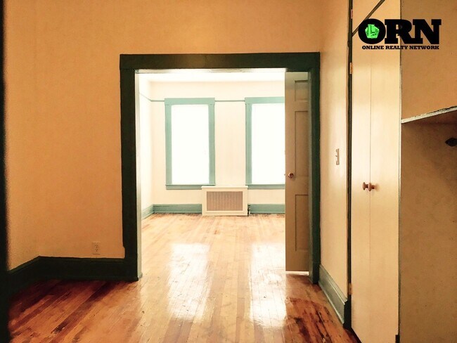 Foto del edificio - 151 Hemlock St