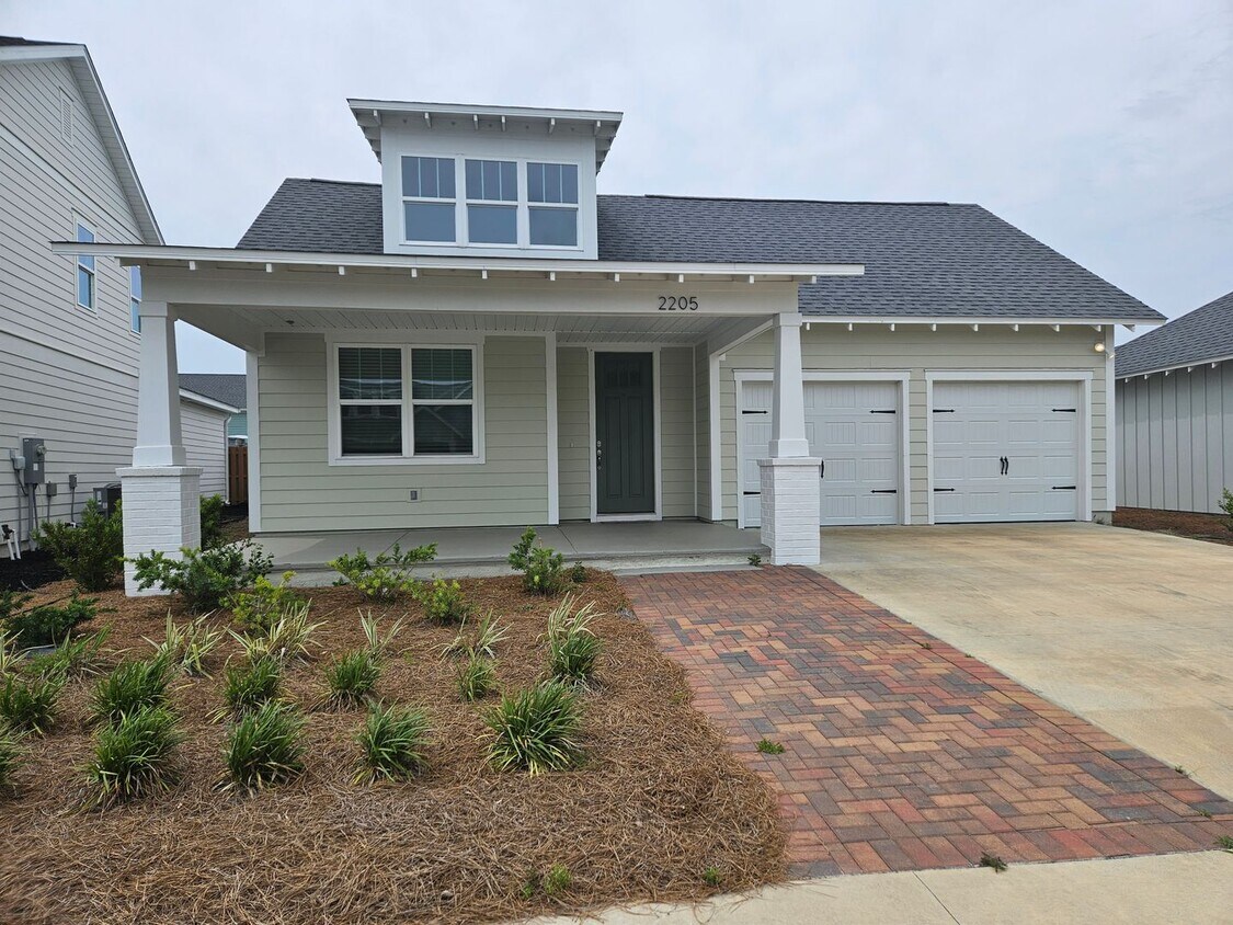 Primary Photo - Beautiful Home in the Coveted & Amenity Ri...