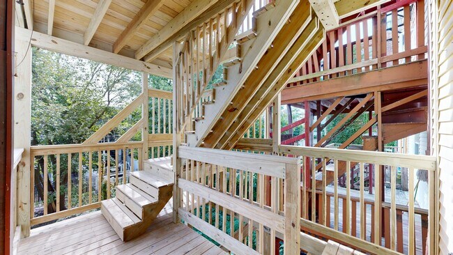 Foto del edificio - 129 Eutaw St