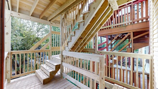 Building Photo - 129 Eutaw St