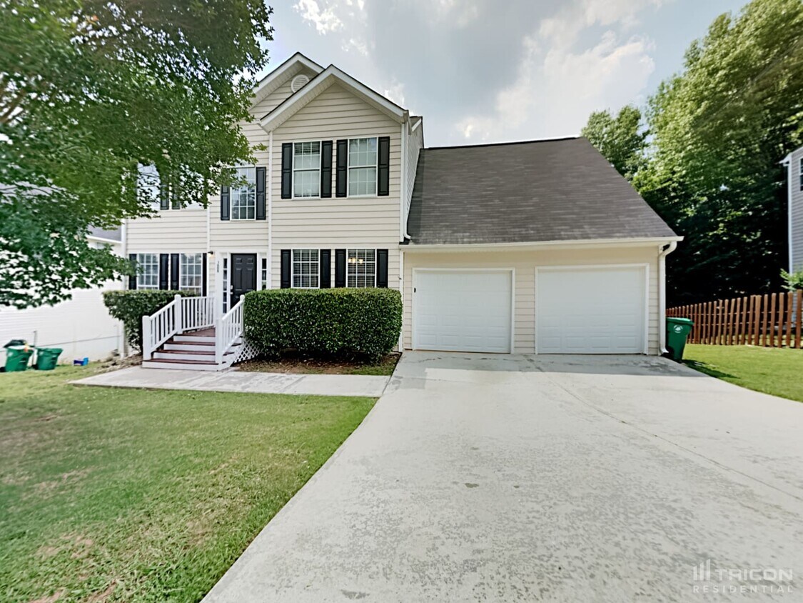 1008 Carriage Trace Circle Stone Mountain GA House Rental in Stone