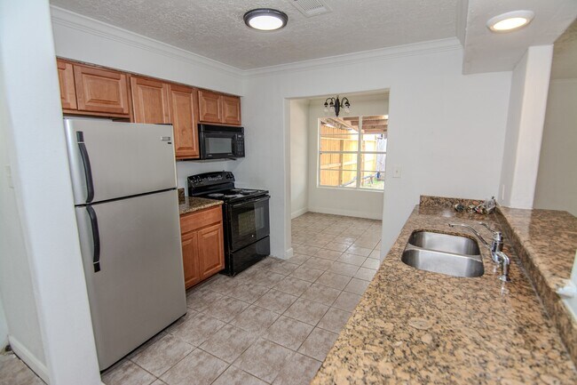Foto del edificio - 20335 Fieldtree Dr
