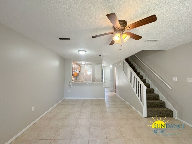 Foto del edificio - Newly Renovated 2BR/1.5BA Townhouse in For...