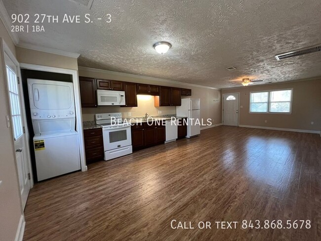 Building Photo - 902 27th Ave S