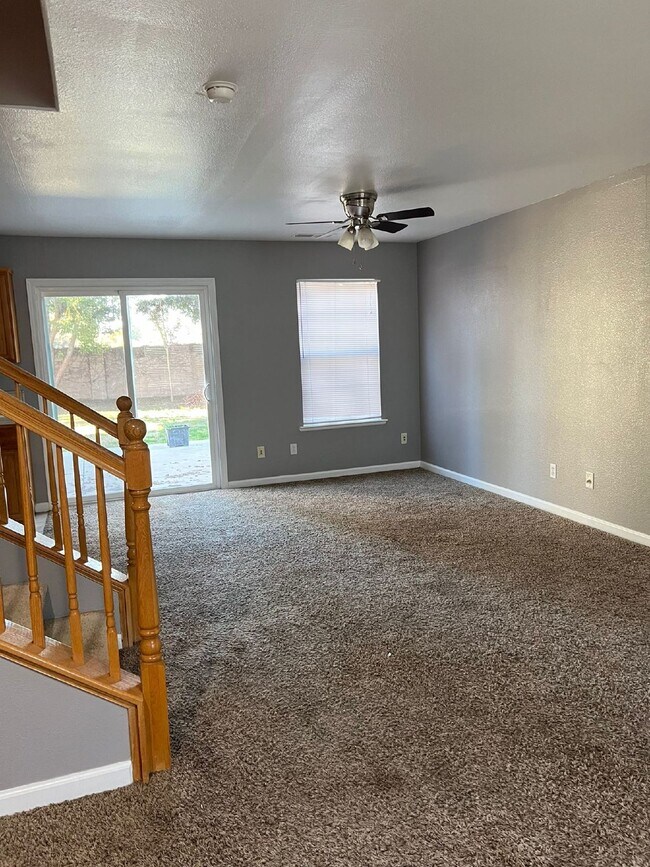 Foto del edificio - 3858 Solstice Drive, Merced