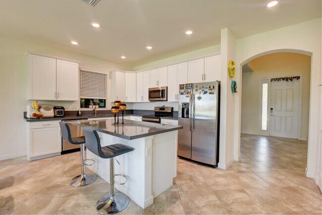 Building Photo - 4543 Sandy Cv Ter