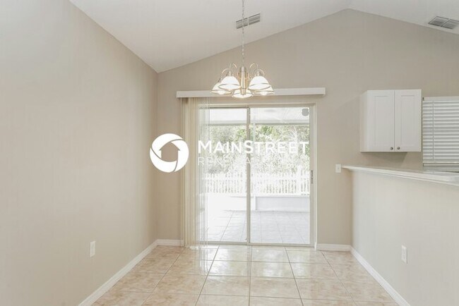 Foto del edificio - 3 Bedroom Pet-Friendly Home in KISSIMMEE, ...