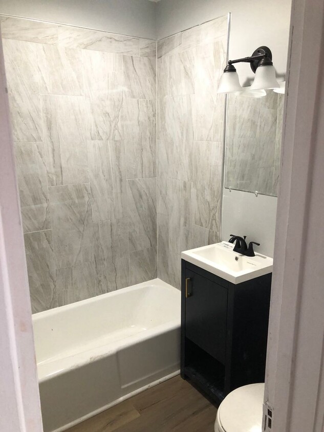 Foto del edificio - 3 Bedroom 1 Bathroom House For Rent