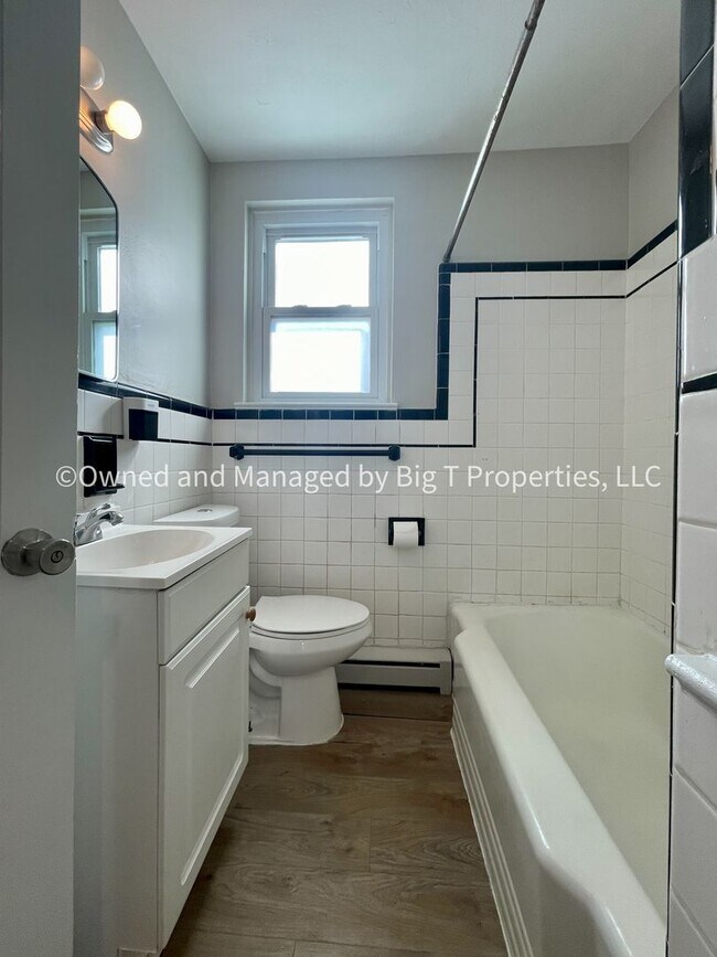 Foto del edificio - 203 Marsh Ln