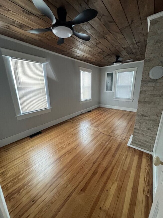 Foto del edificio - Renovated single family in downtown Lexington