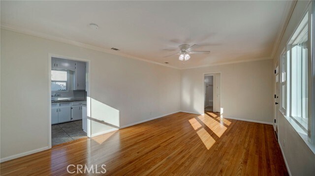 Foto del edificio - 119 E 2nd St