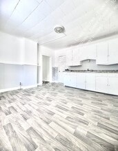 Building Photo - 256 14th St