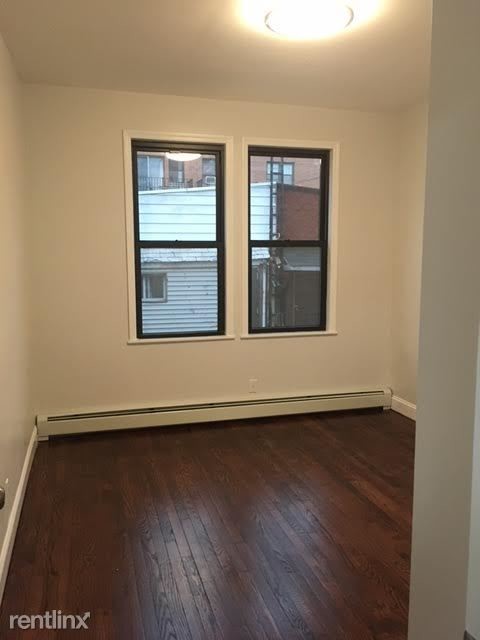 Building Photo - 3423 9th St