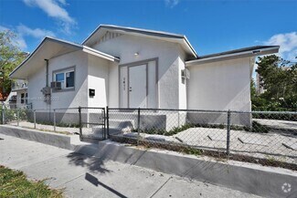 Building Photo - 1411 SW 3rd St
