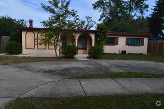 Building Photo - 3557 Arbutus Ln