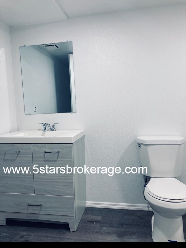 Foto del edificio - 5024 Emerson Ave S