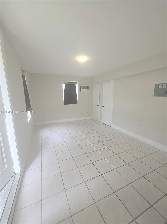 Foto del edificio - 1112 SW 11th St