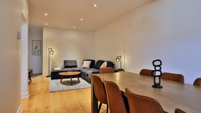 Photo du bâtiment - 4617 Rue Saint-Denis-SI ID1543114P