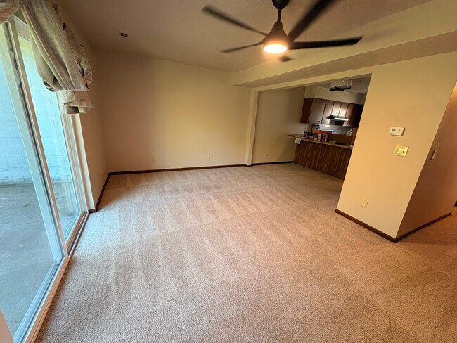 Foto del edificio - 2 Easy St