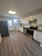 Building Photo - 5380 W 3rd Pl