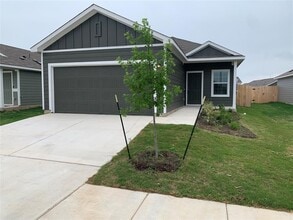 Building Photo - 427 Bullhead Rd