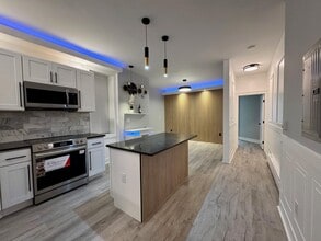 Building Photo - 52 Tonnelle Ave