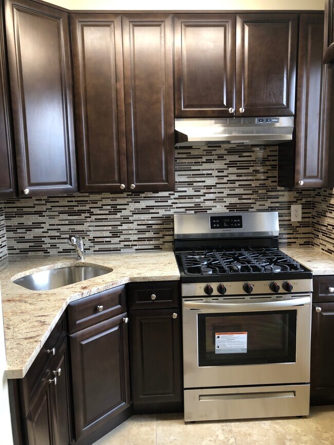 Building Photo - 1717-1778 78th St