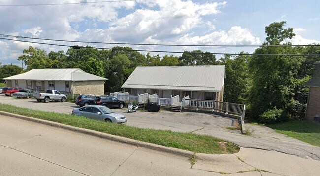 Foto del edificio - 2305 Southridge Dr