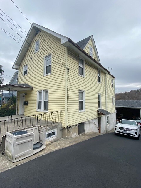 Foto del edificio - 33 Southfield Ave