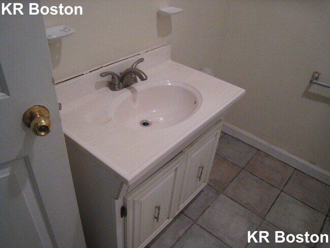 Foto del edificio - 319 Saint Paul St