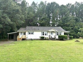 Building Photo - 1103 Onslow Pines Rd