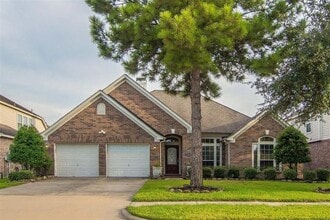 Building Photo - 8847 Distant Woods Dr
