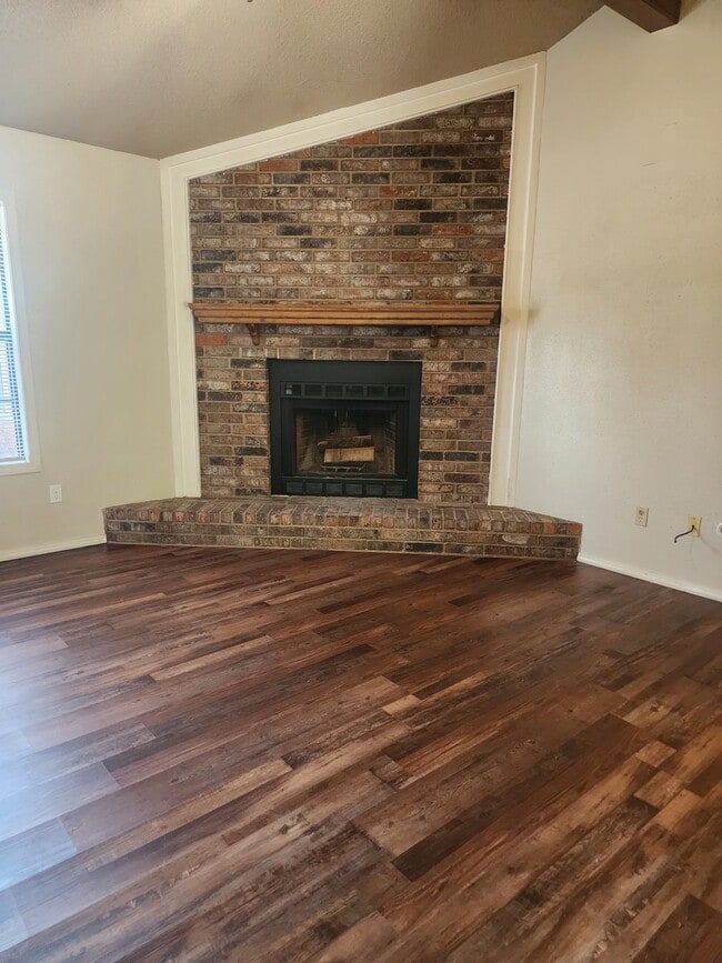 Building Photo - 9514 Apple Hill Cir